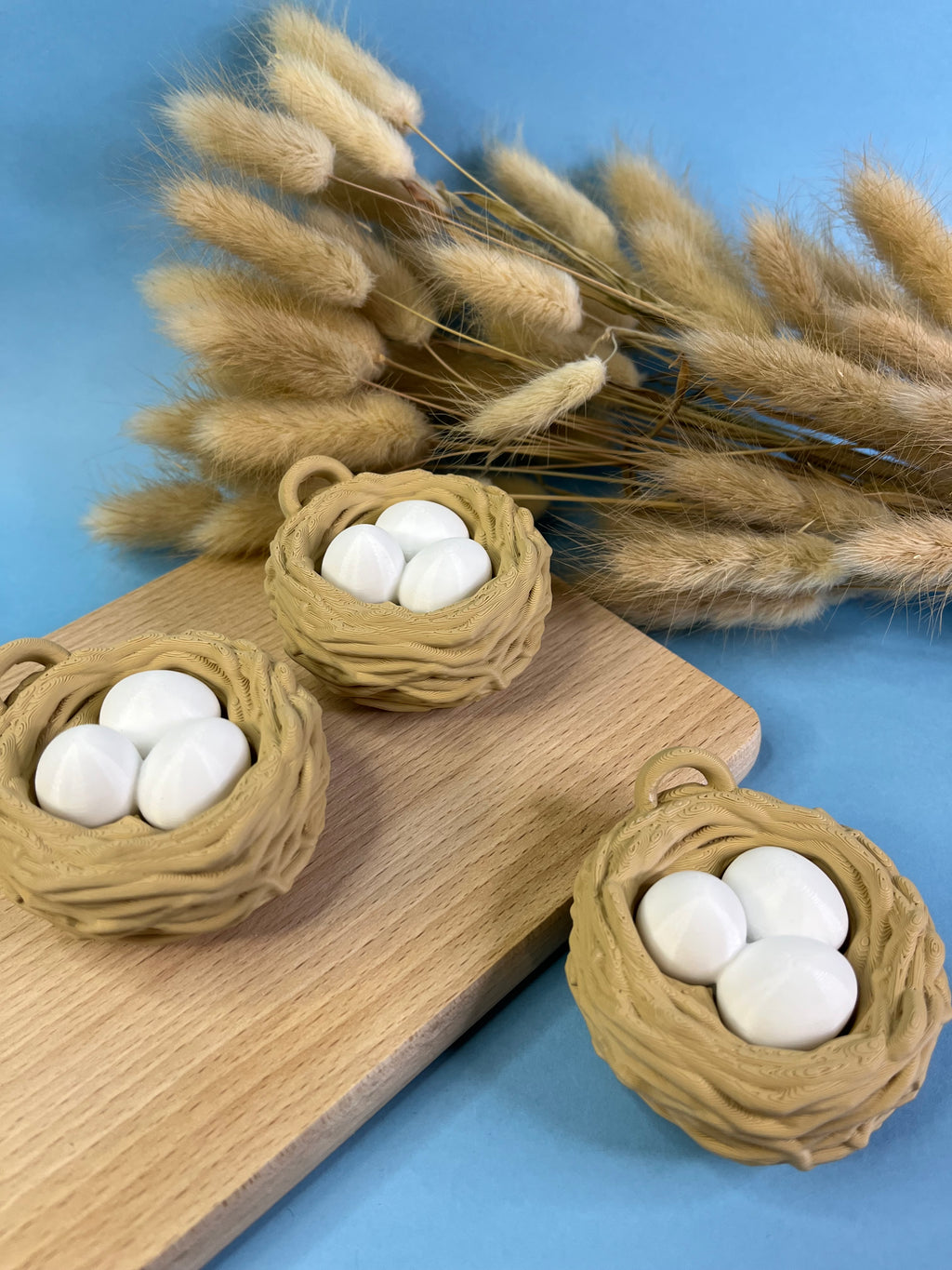 ￼Egg nest clicker