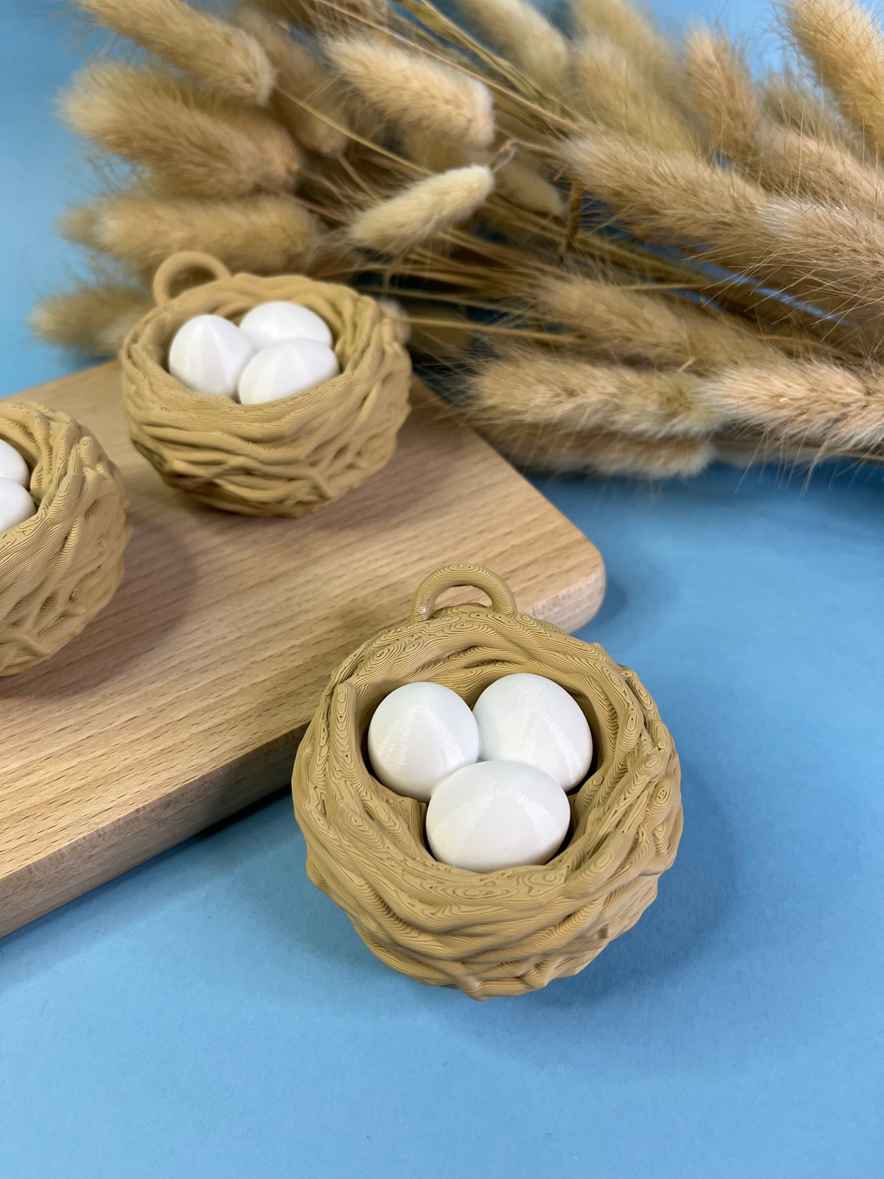 ￼Egg nest clicker
