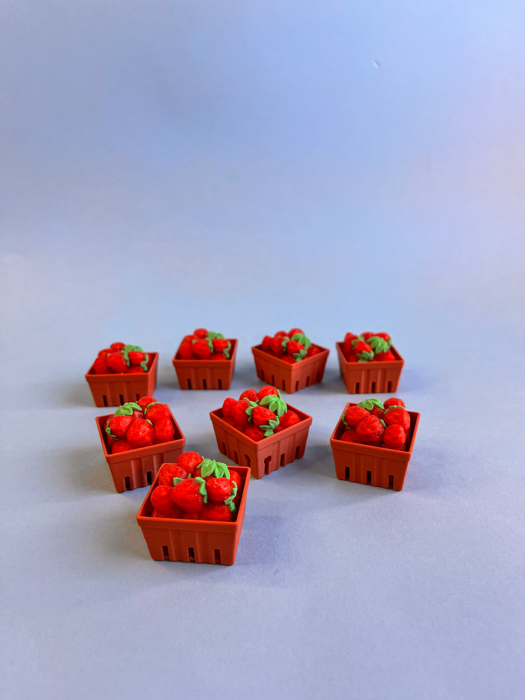 Strawberry basket ￼