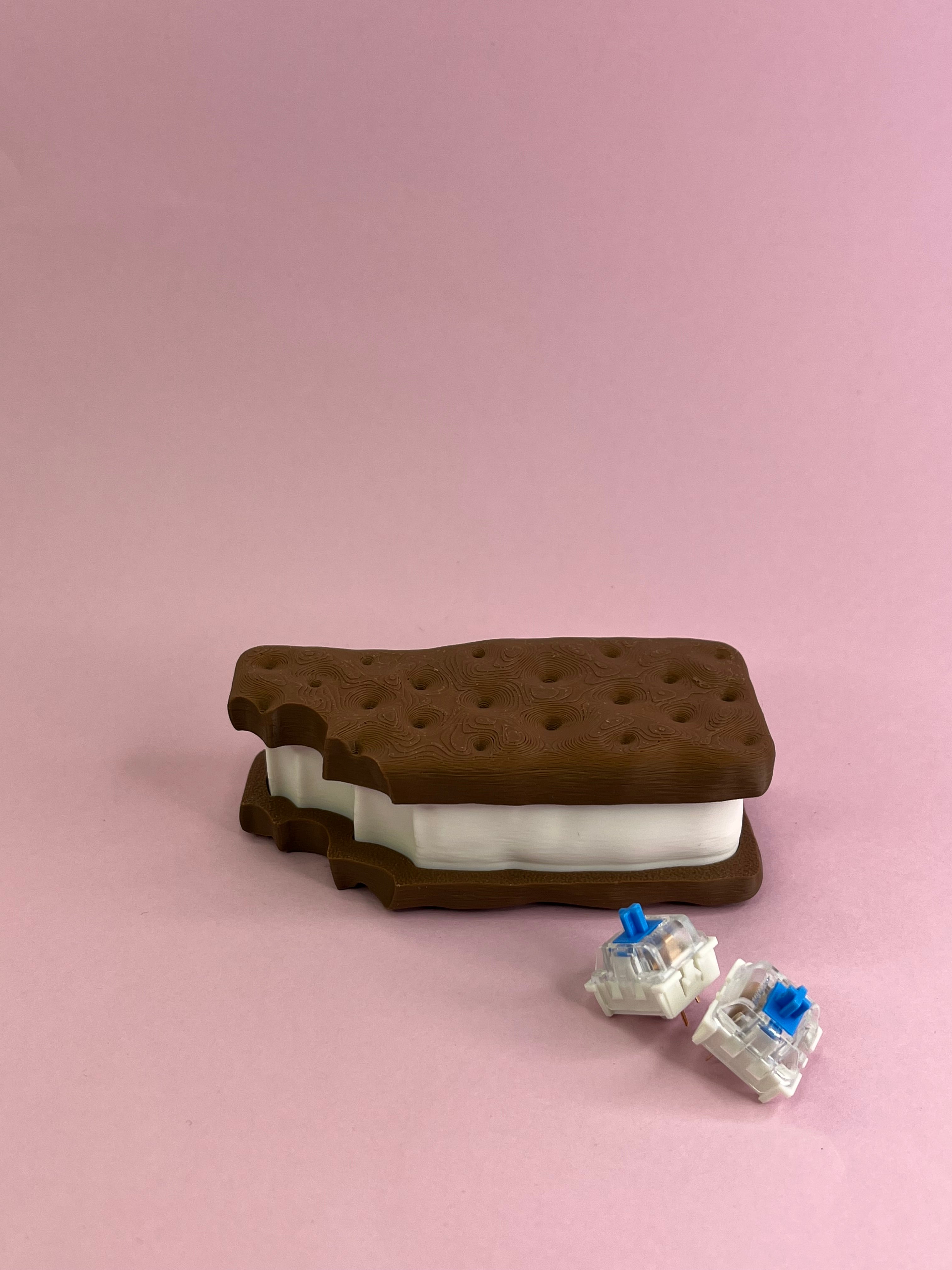 Ice cream sandwich clicker ￼