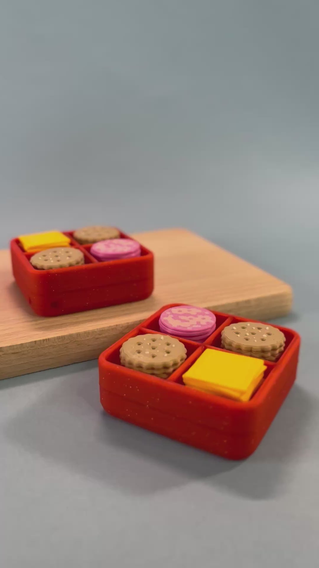 Lunchbox clicker