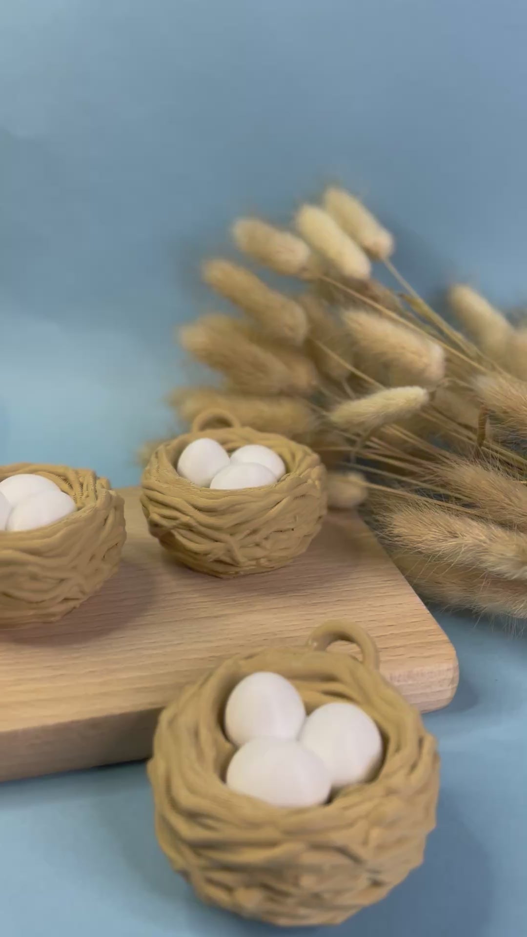 ￼Egg nest clicker